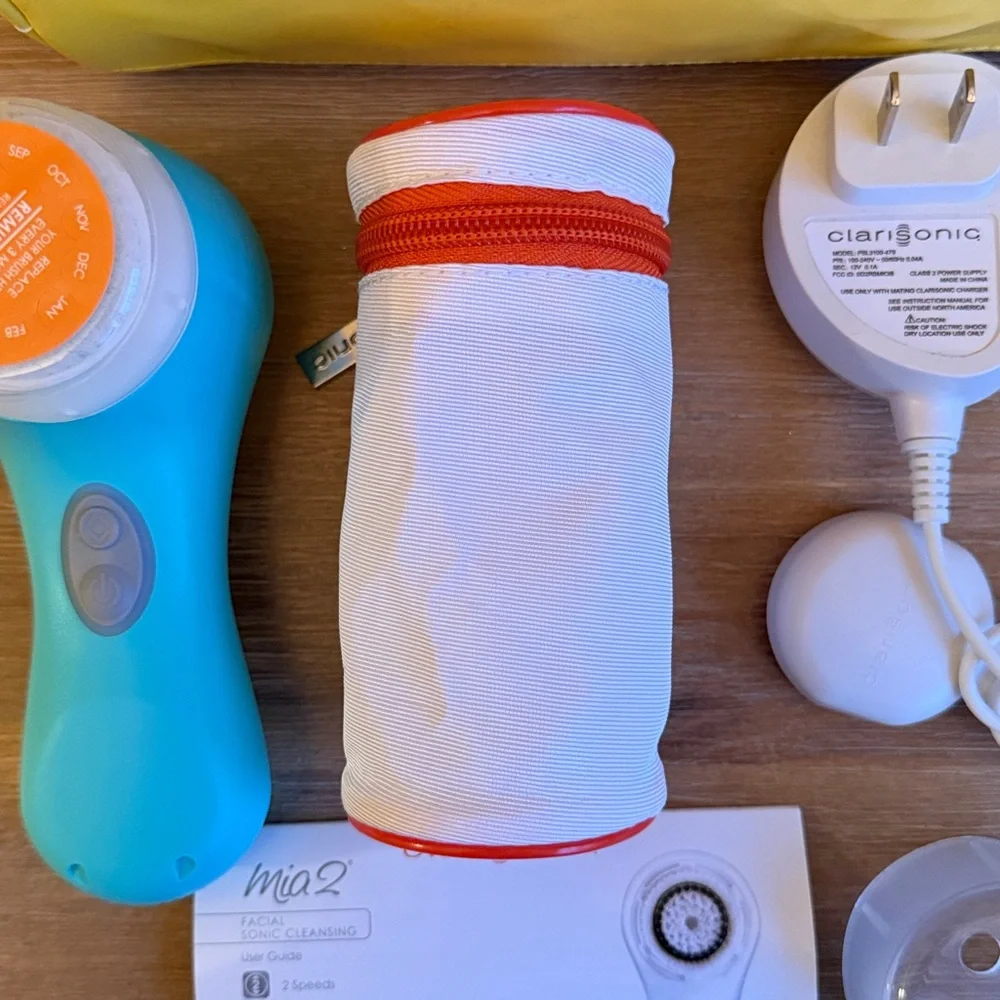 Light blue Clarisonic Mia 2